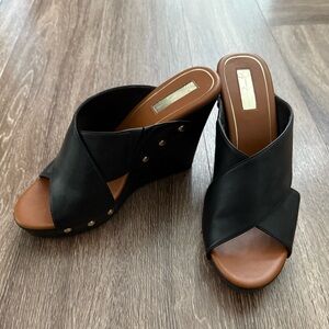 Jessica Simpson Black and Brown Wedge Sandals